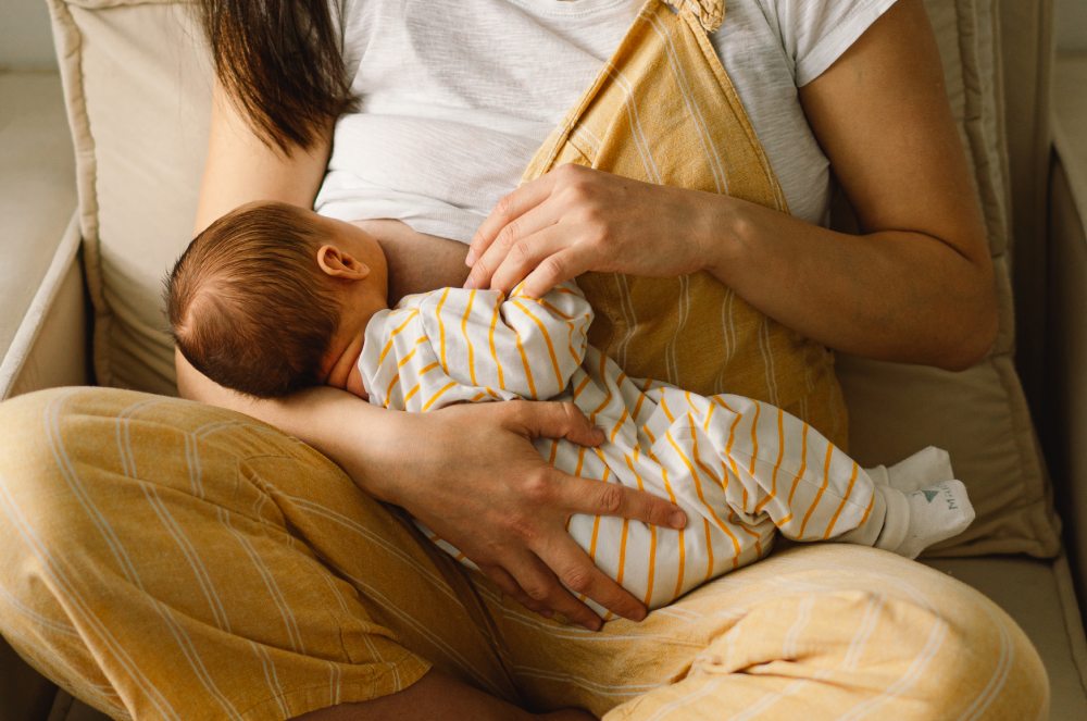 Agosto Dourado: Amamentação salva vidas e fortalece o vínculo entre mãe e filho